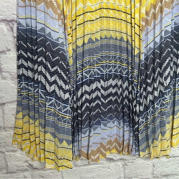 Ted Baker London Denese Chevron Print Pleated Skirt - Picture 7 of 13